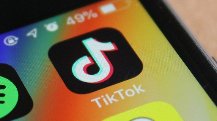 ban tiktok on router banner